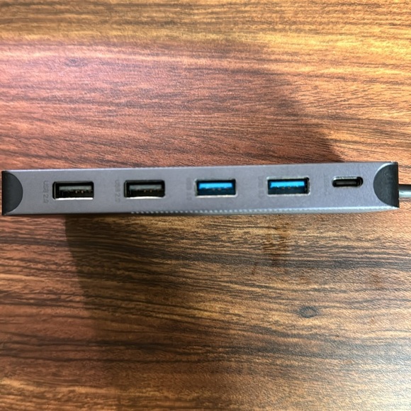 MCY Docking Station - Picture 4 of 4